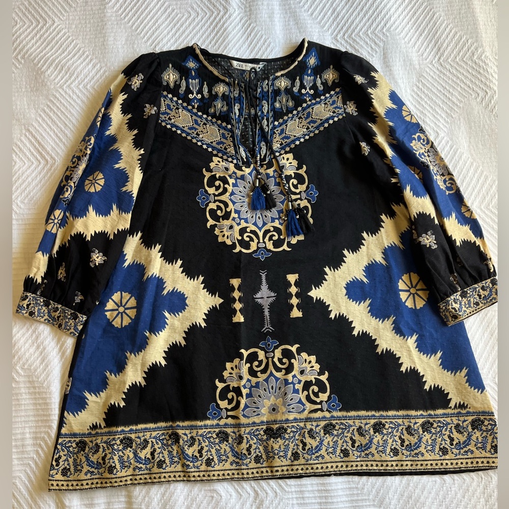 NWOT - Zara - embroidered cotton Bohemian Black and Blue Tunic dress